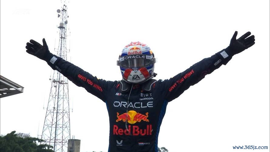 2024F1中国站冲刺赛：维斯塔潘夺冠 周冠宇第9