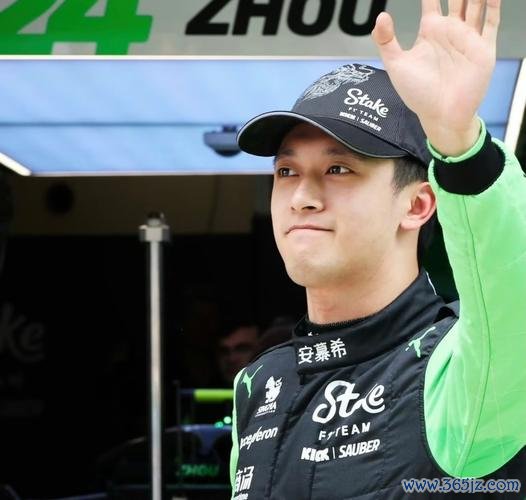 2024F1中国站冲刺赛：维斯塔潘夺冠 周冠宇第9
