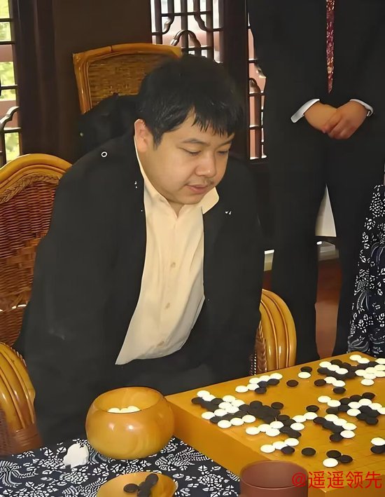 世界冠军罗洗河九段